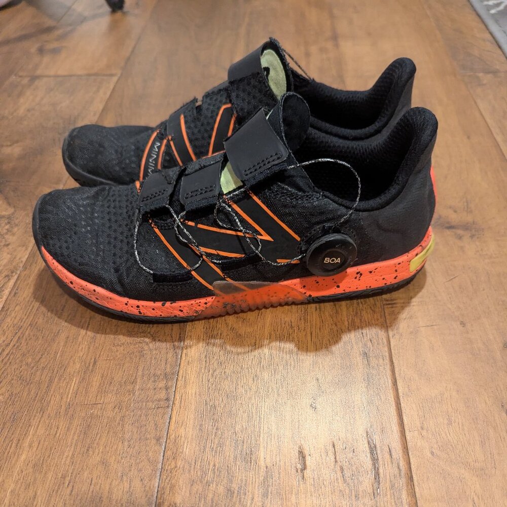 New Balance Minimus men's sneakers - black orange, 7.5